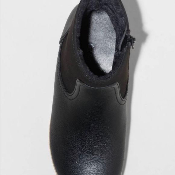 Girls Cat & Jack black Tinsley ankle boots with side zipper & traction s… - Picture 3 of 9